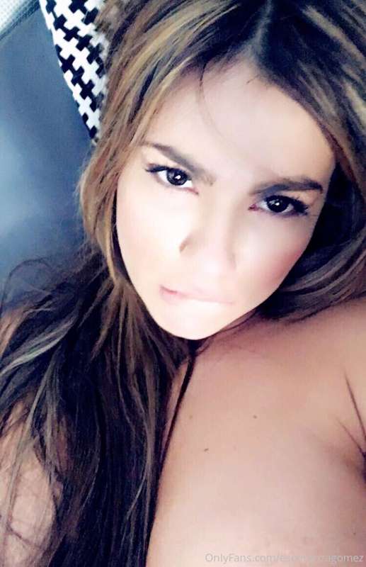 play in my bed waiting for my tips--- 1