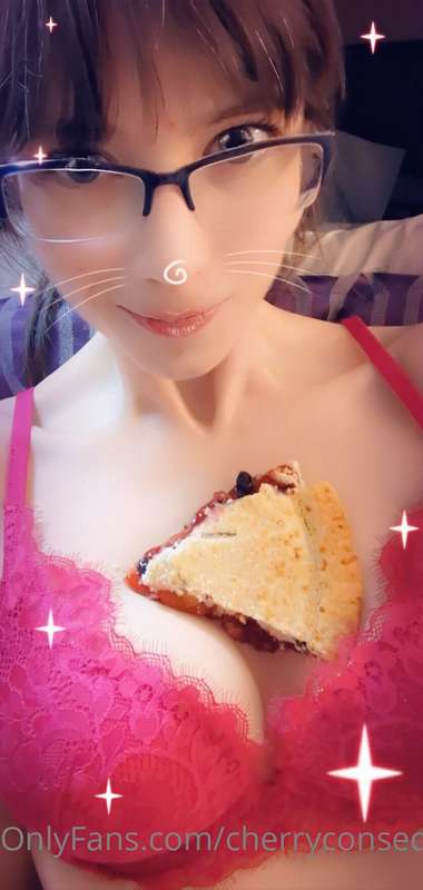 I am the dessert... Enjoy the last day of free double wheel ..