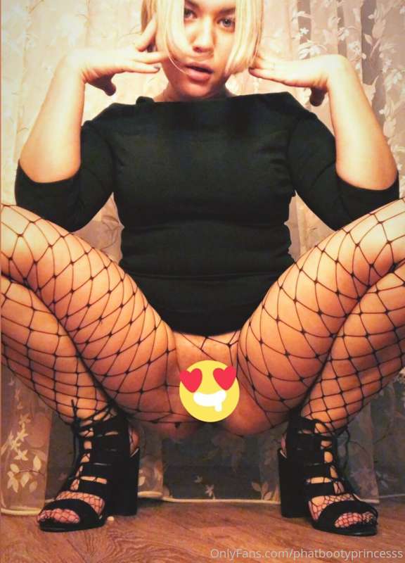 Hello my dear 💋 
do you want me to moan your name when I car..