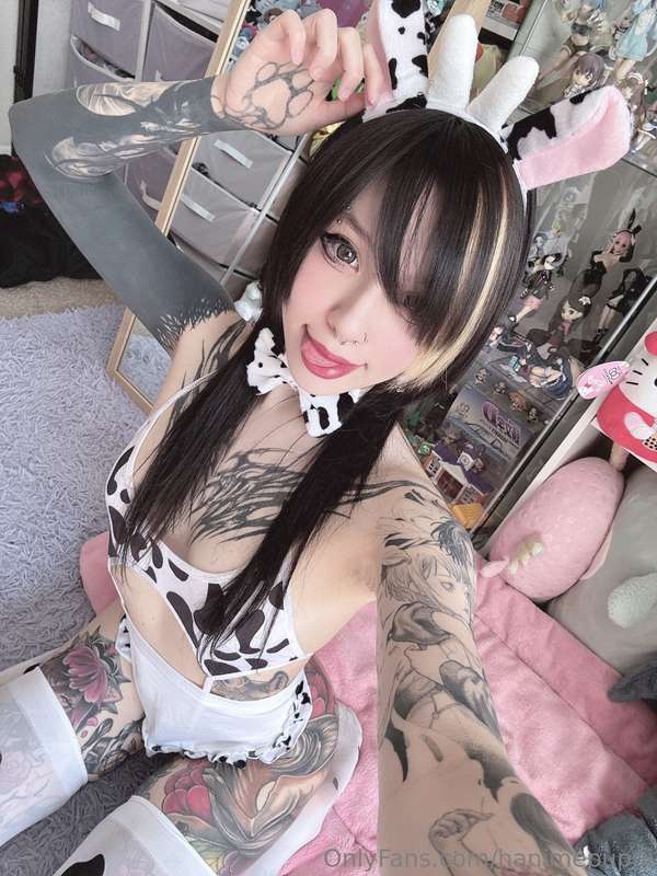 Yeah yeah it’s Easter and what I’m the cutest cow girl ever .. 2