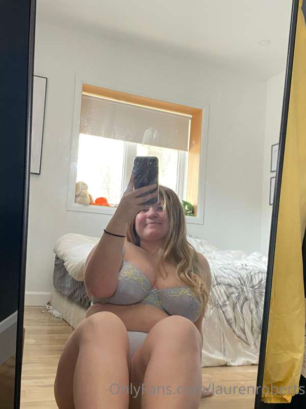 I'm sorry for the dirty mirror 😭