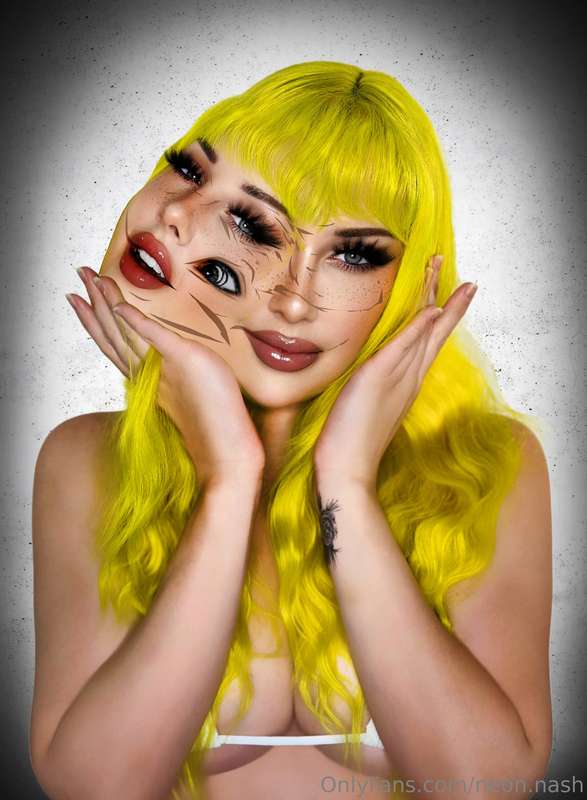 🖤 My Attempt at photoshopping myself as the Junji Ito Girl 🖤..
