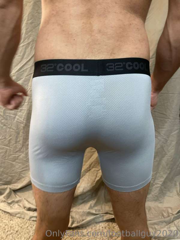 PVT Martinez shows off his goods lol set 3 23