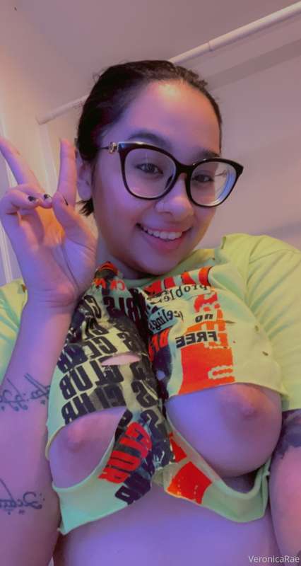 Like my “shirt”? 🤠✨