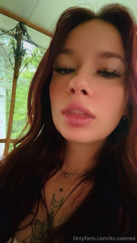 play time 🌛😉💦 like my post if you’re up and horny… 😉