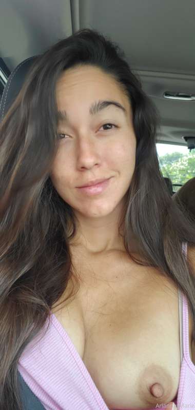 Starbucks line and boobs