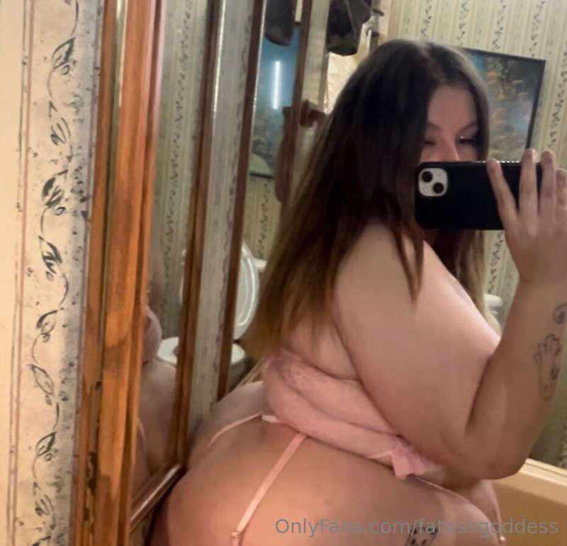 Fatassgoddess - Onlyfans - 14 Feb, 2024 2
