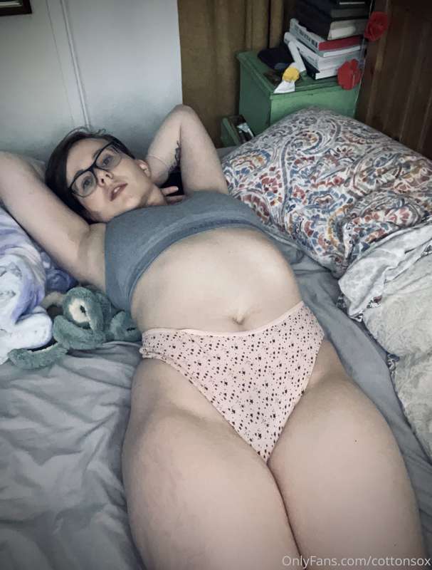 Petite and thicc all at once ☺️👌