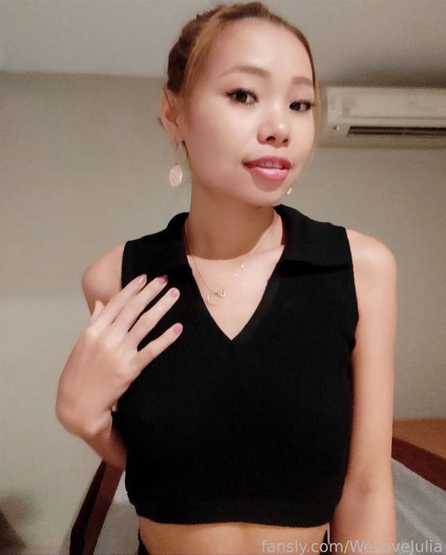 Welovejulia - Fansly - 13 Nov, 2021