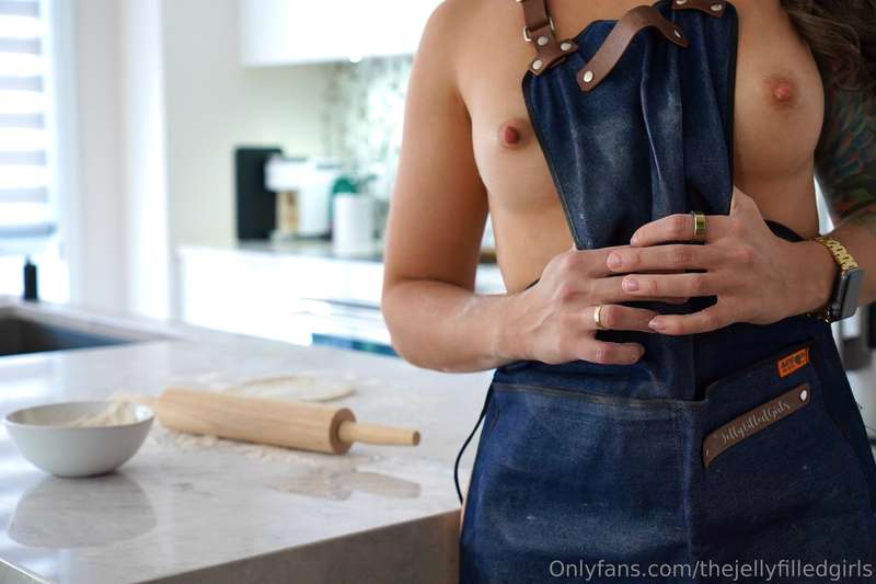 Everyone can appreciate a good cook, i mean let's face it fo.. 2