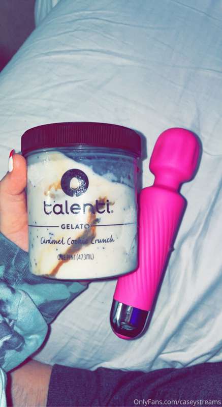 Having myself quite a night 😋 melting it down to chug while ..