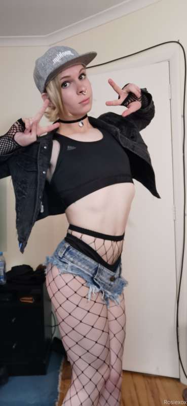 tomboy set 1/10 x using new camera for this set 16