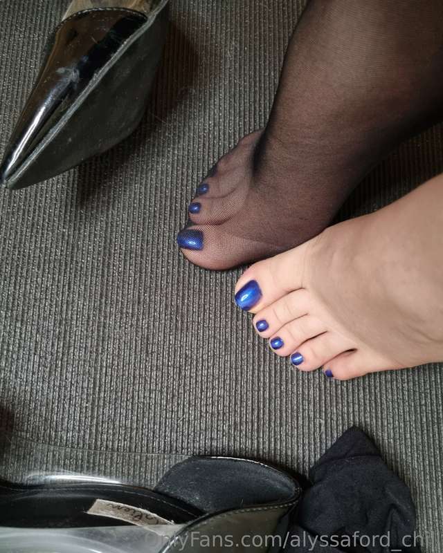 with socks or without? So hard to decide... 4