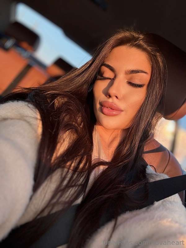 Language is the dress of thought🍑