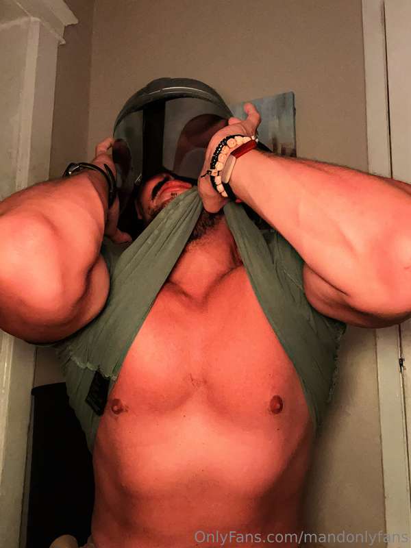 Daddy’s back with a new video. Be careful you might explode ..