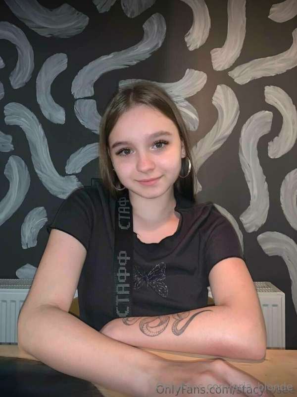 # ❤️CLICK HERE - @stacyrosee❤️This cutie is online and horny..