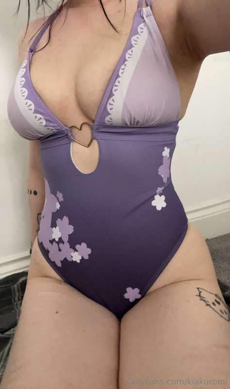 Bikini pics? 11