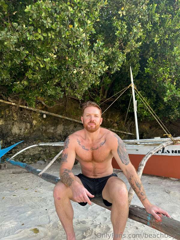Hi baby! I’m busy in paradise… just a lil dump of content he.. 9