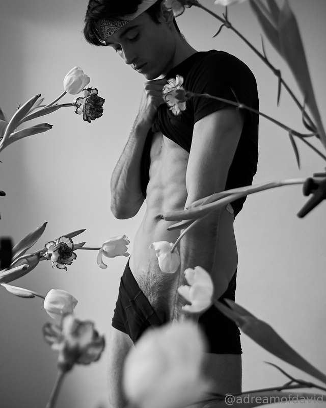 Photos by BOYZ & Flowers 🌸