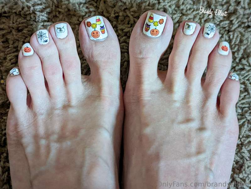Happy Toesday 💕