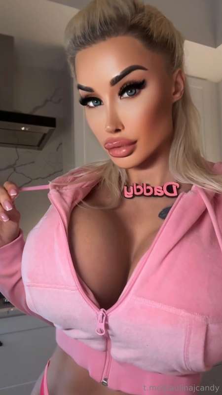 I know you love my tits 😏 $5 gets you my best titty pics 🍒 L..