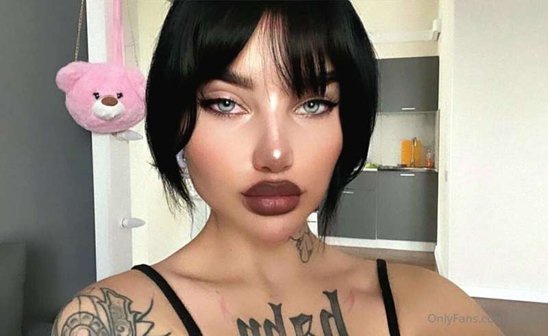 𝐒𝐡𝐚𝐥𝐥 𝐰𝐞 𝐩𝐥𝐚𝐲😈? 𝐀𝐫𝐞 𝐲𝐨𝐮 𝐫𝐞𝐚𝐝𝐲 𝐭𝐨 𝐟𝐞𝐞𝐥 𝐮𝐧𝐛𝐫𝐢𝐝𝐥𝐞𝐝 𝐥𝐮𝐬𝐭?🔥🔥𝐃𝐌 𝐦𝐞..