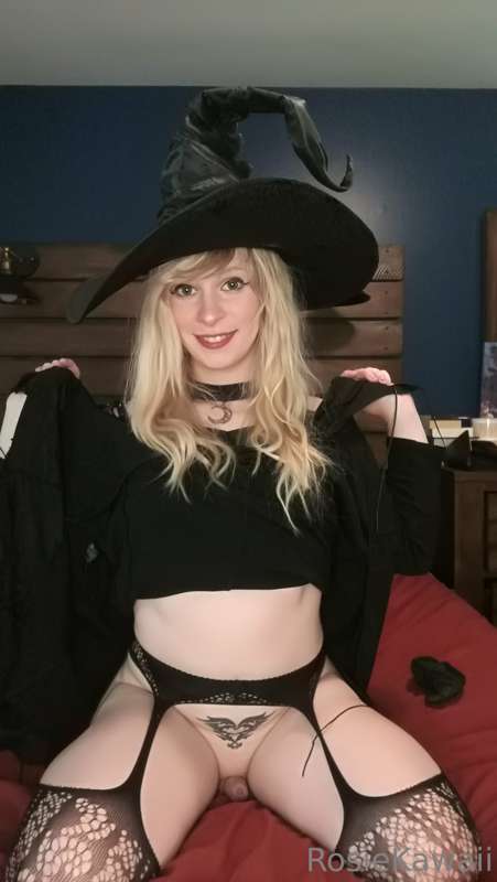 Witch Set 6/11 x 40 pics this post 1