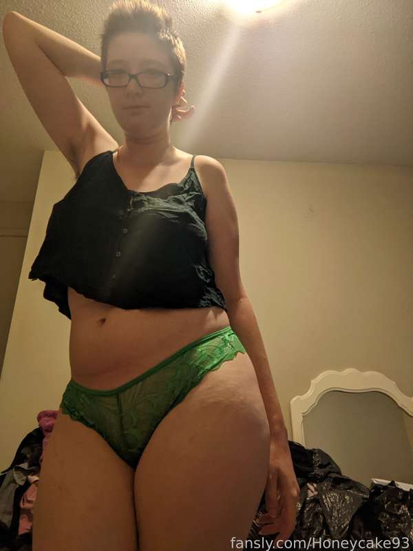 Honeycake93 - Fansly - 04 May, 2023 34