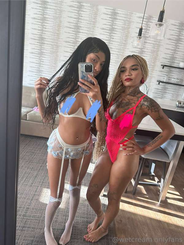 pt 1 yas/tattoo girl 🆒 feet + twerking + lingirie & mirror p.. 26