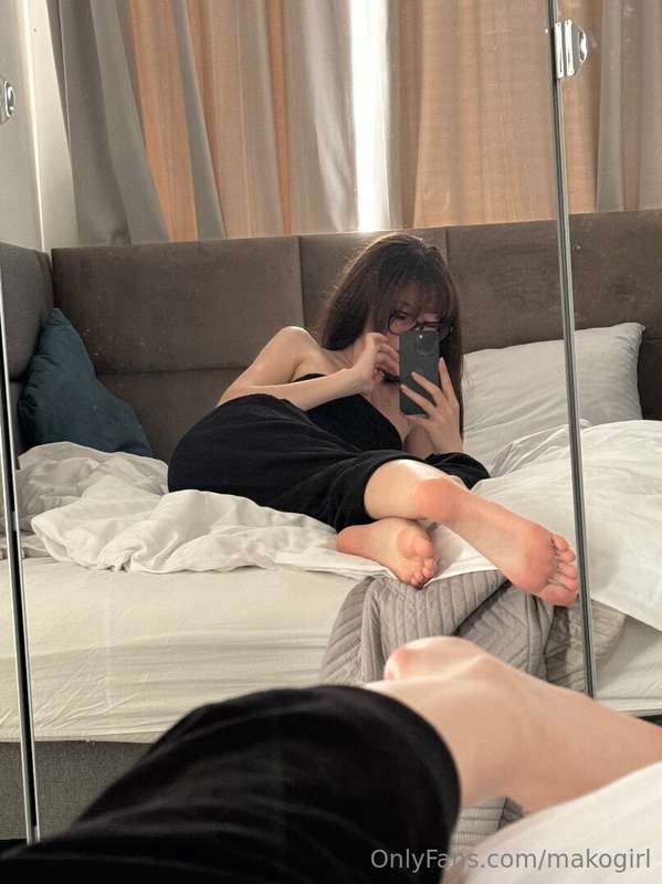 Were you waiting for my feets?😏