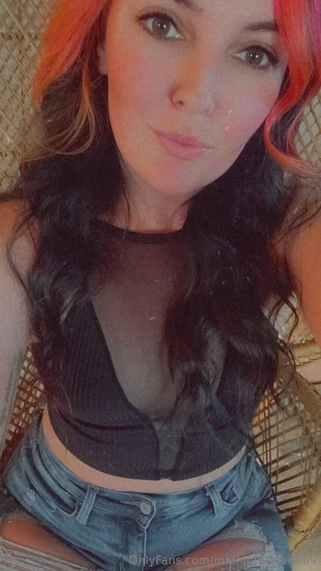 Happy Friday 💋 1