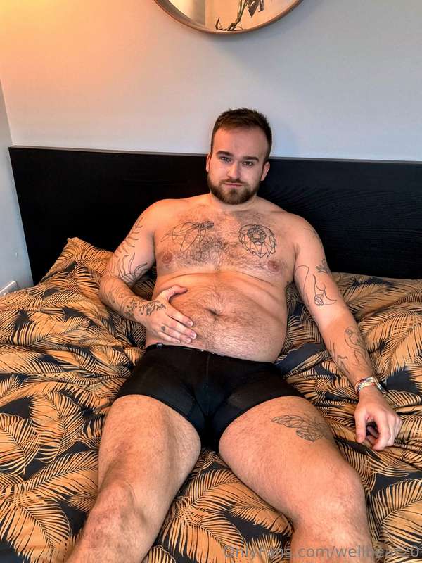 Guess who’s been a greedy boy?! Who’s coming to feed me and .. 1