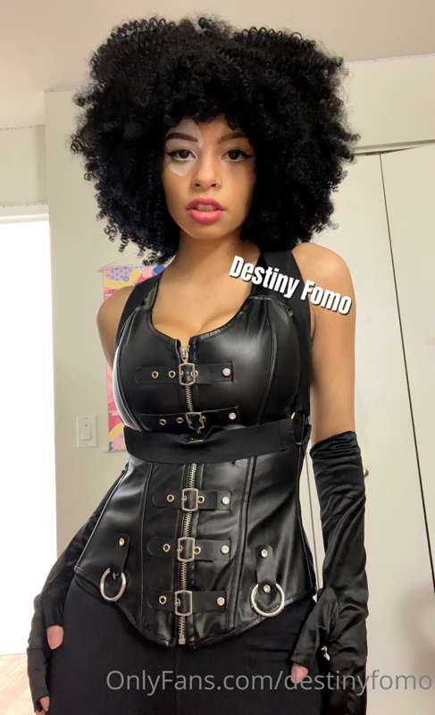 Hey guys I was testing out a domino look today, what do you ..