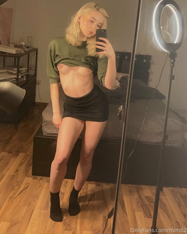 obligatory mirror selfies ? 5