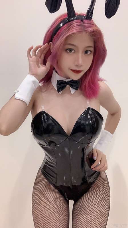 Part 1/3 from the Bunny Set 🥰 
I shot a cute small clip this.. 2