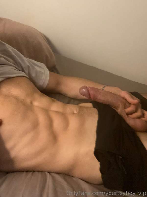 So fucking hard during the nights✨ I need someone to help me.. 1