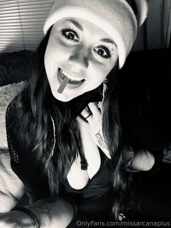 Do my titties still look good in black & white? 7