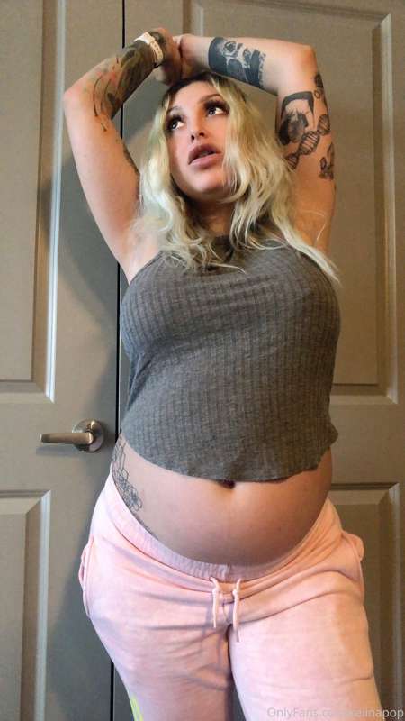 off or on? big breakfast today! 💕♥️ watch me grow~ Like this.. 5