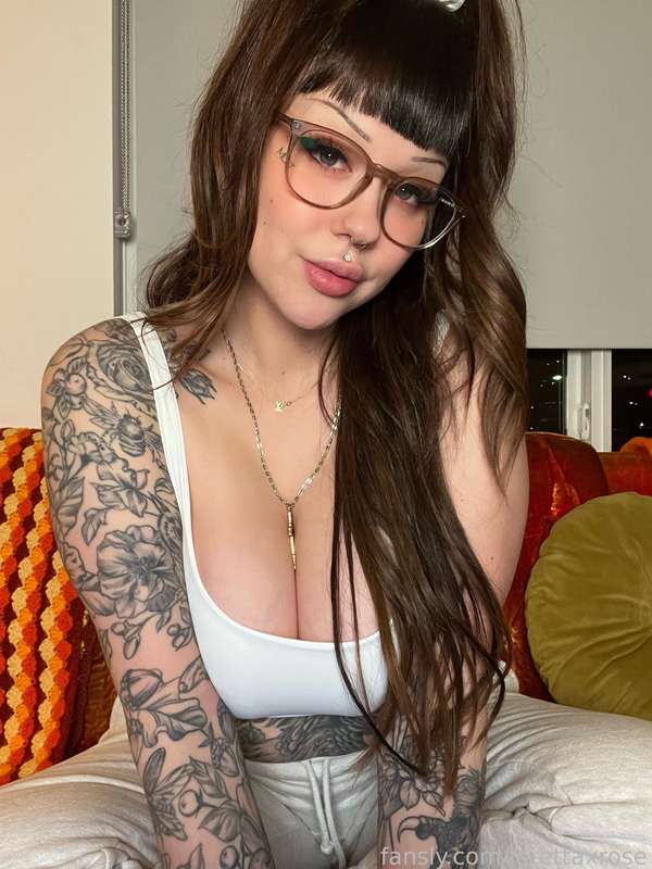 Lorettaxrose - Fansly - 23 Feb, 2024