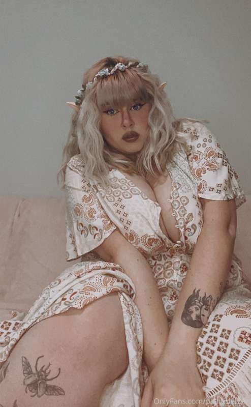 are any of yall also big fantasy fans? i for one looooove it.. 4