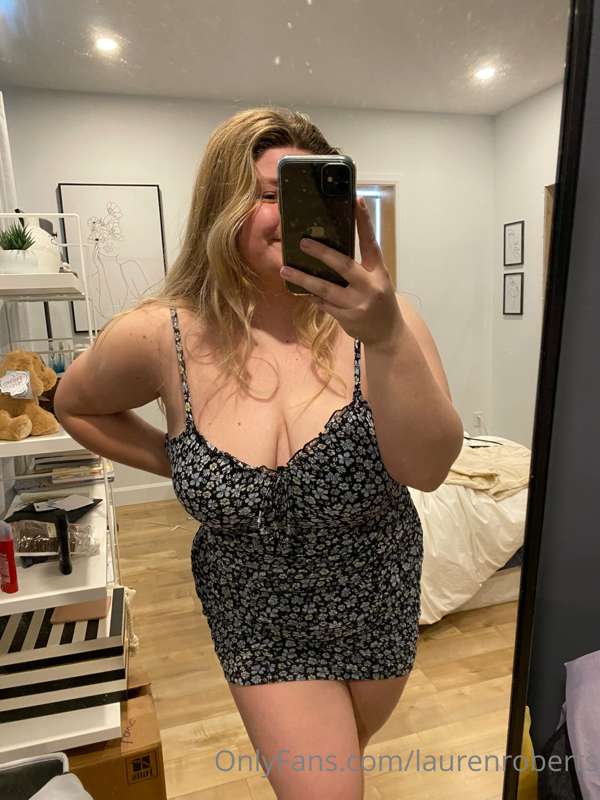 Do you like this dress? 2
