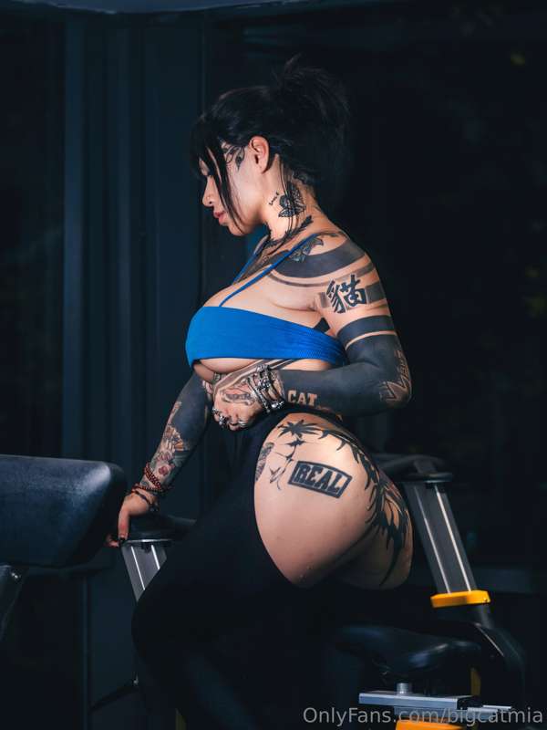 健身房计划 ；let’s work out at here …emmm…together.. 2