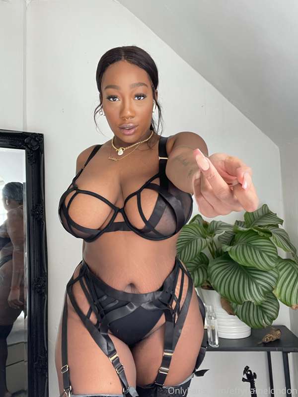 Effyflamelondon - Onlyfans - 03 Sep, 2021