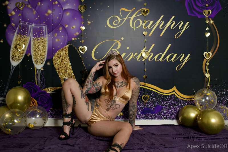 My birthday is TOMORROW🥰 5