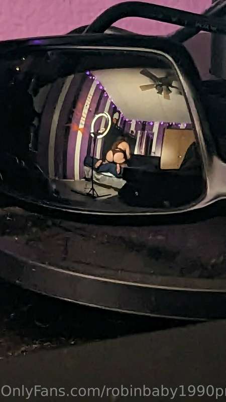 Husband snuck this pic of me through his sunglasses while I ..