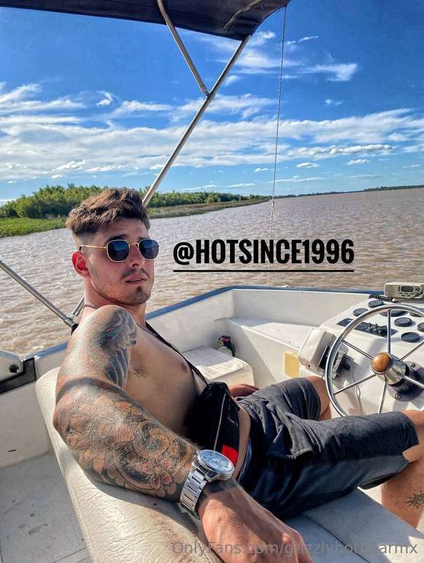 🍼𝐹𝑅𝐸𝐸 𝑃𝐴𝐺𝐸 🍼𝐹𝑅𝐸𝐸 𝑃𝐴𝐺E🍼@hotsince1996 @hotsince1996𝔸𝕣𝕖 𝕪𝕠𝕦 𝕣𝕖𝕒..