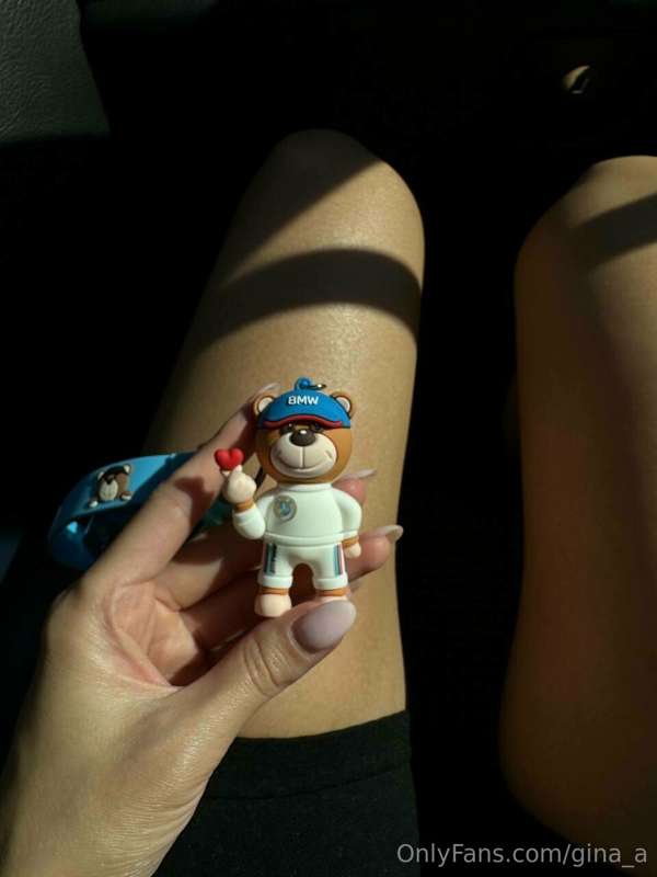 Awww, look at this bear I found in my bag, I have no idea wh..