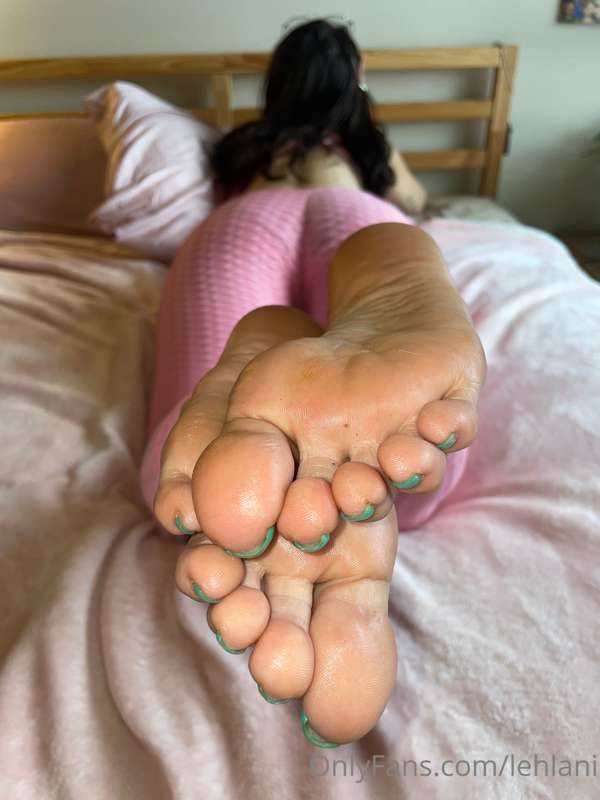 Hella sole pics 😋 16