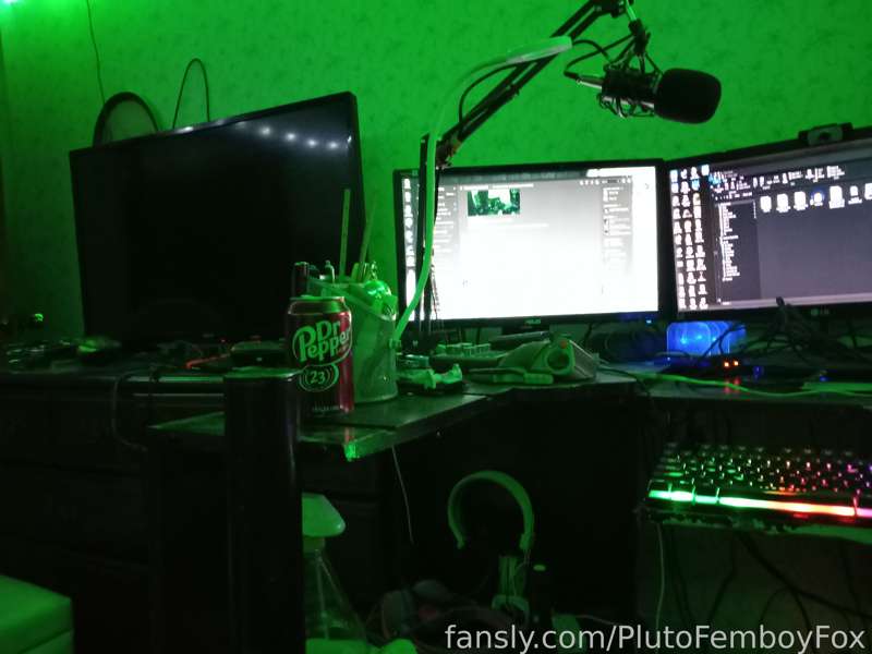 Plutofemboyfox - Fansly - 17 Jan, 2023 3