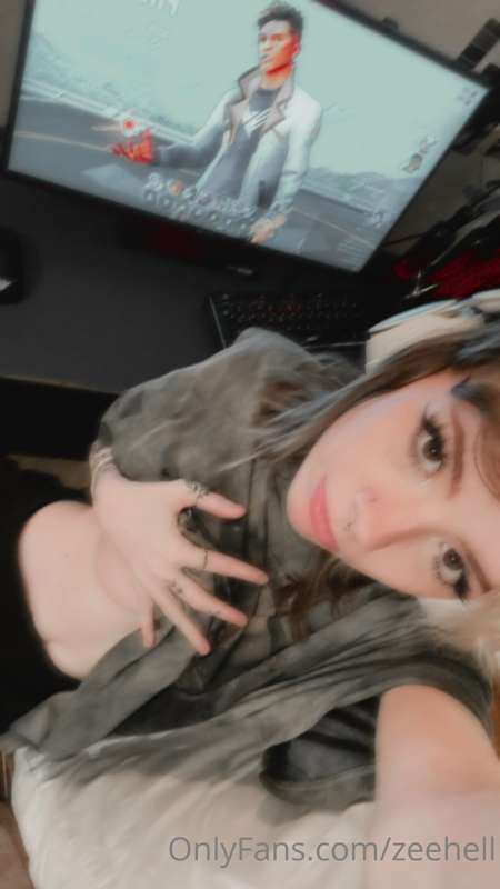 me when gamer girl